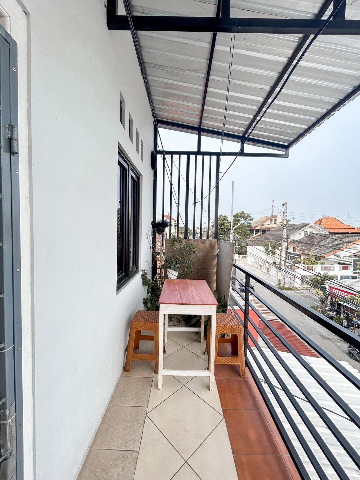 Rama Shinta Guest House & Coffee Jogyakarta Zewnętrze zdjęcie